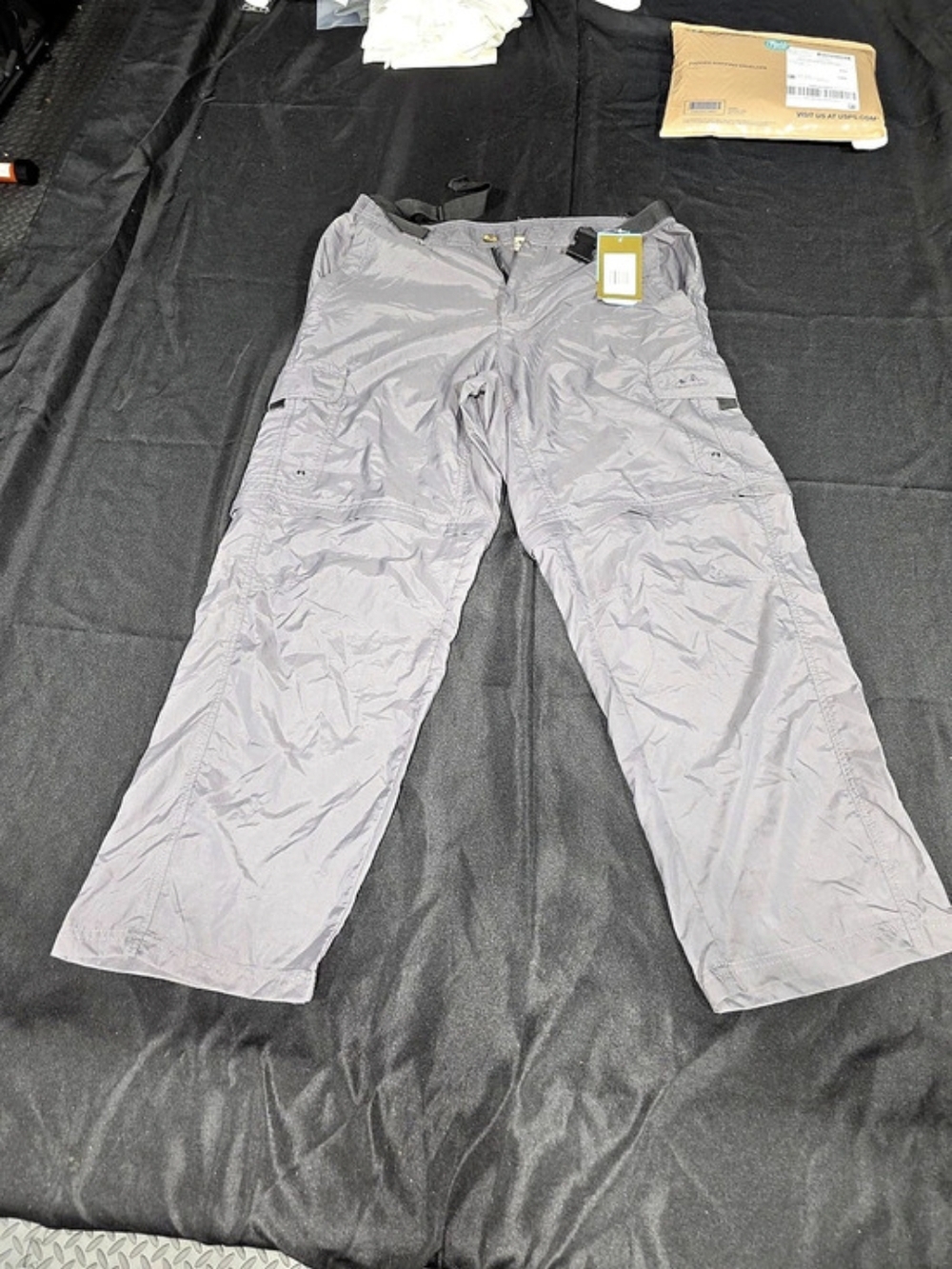 American Outback Men's Cargo Pants/ Shorts Gray XL